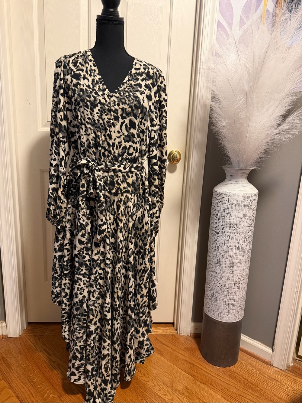 Vince Camuto Animal Print Belted High-Low Maxi Dress XL